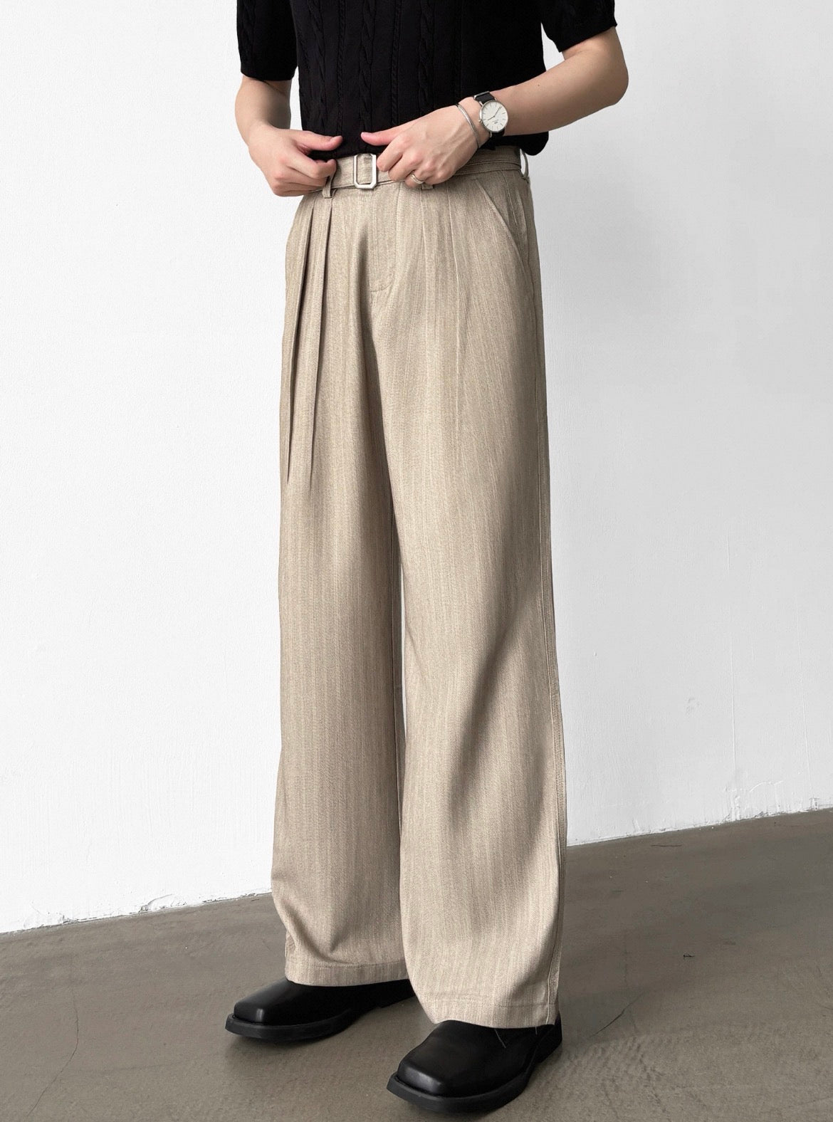MONTARI WIDE-LEG PLEATED TROUSERS