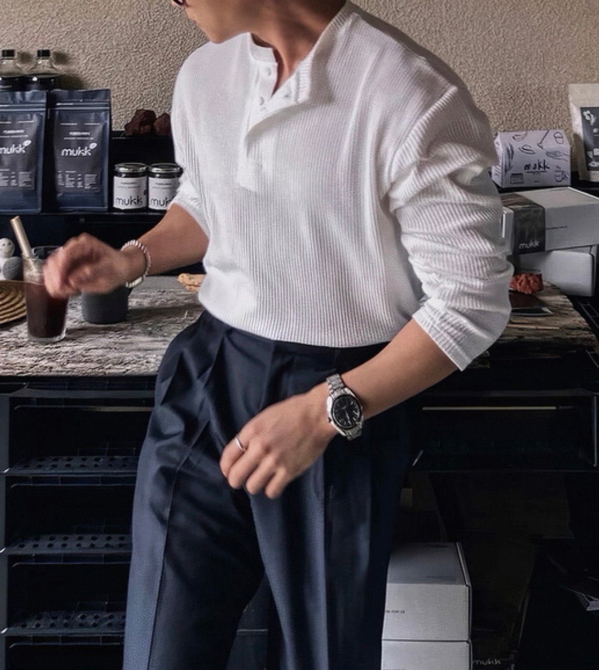 MONTARI HENLEY KNIT SWEATER