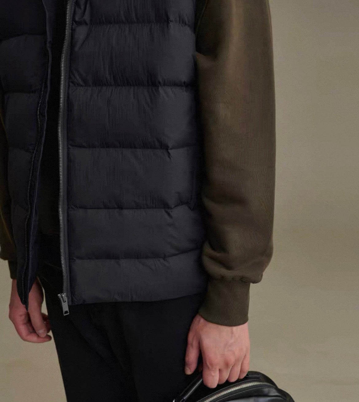 MONTARI LIGHTWEIGHT HOODED PUFFER VEST